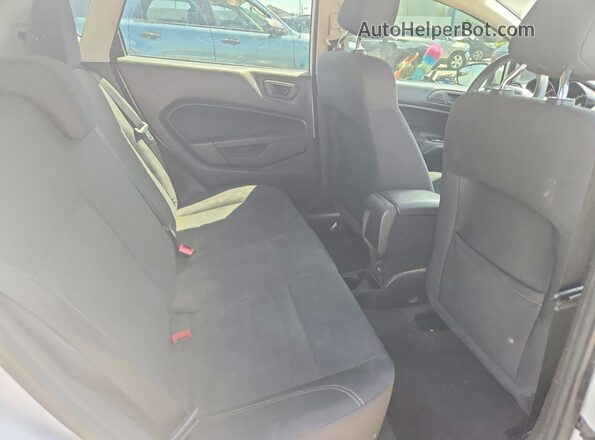 3FADP4EJ5JM146081 2018 FORD FIESTA White Вид задньої частини салону