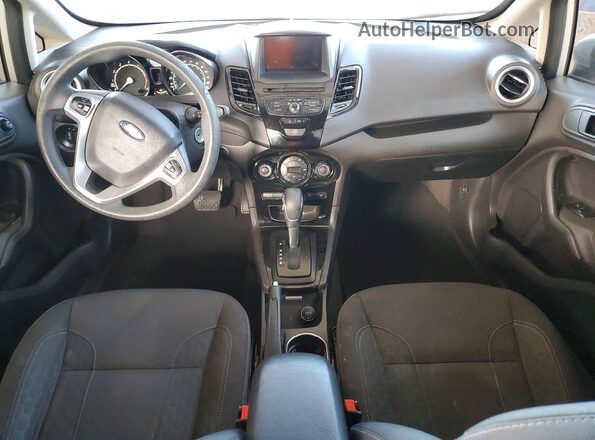 3FADP4EJ5KM117276 2019 FORD FIESTA Silver Widok deski rozdzielczej