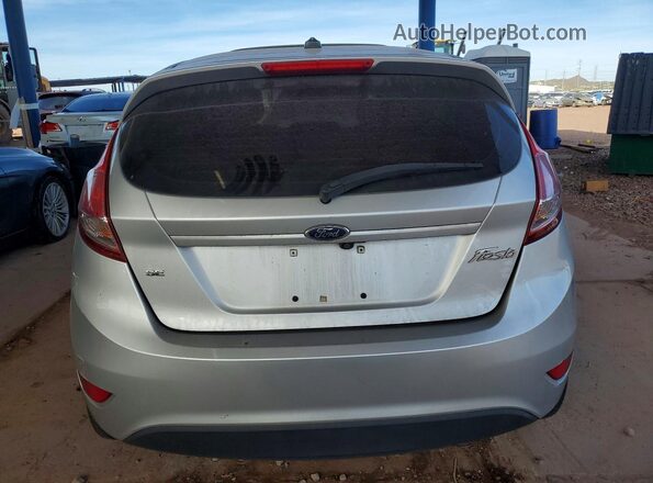 3FADP4EJ5KM117276 2019 FORD FIESTA Silver Widok z tyłu