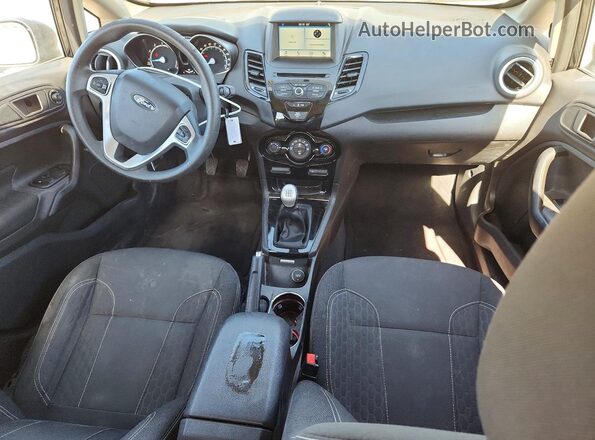 3FADP4EJ6HM161618 2017 FORD FIESTA Black Вид панелі приладів
