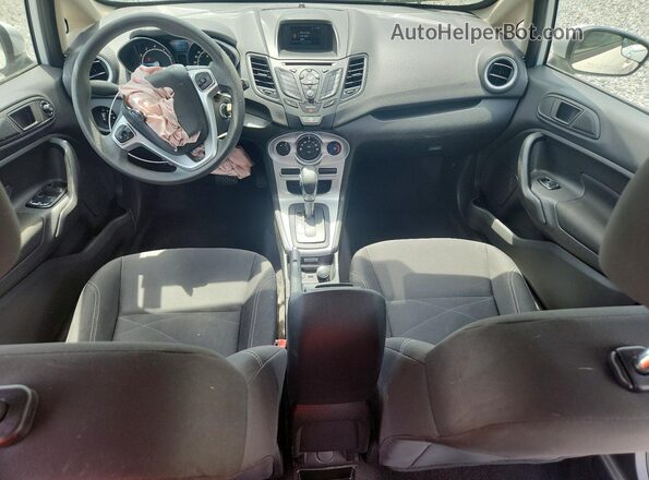 3FADP4EJ8KM120673 2019 FORD FIESTA White Dashboard view