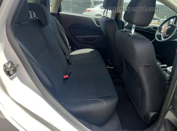 3FADP4EJ8KM120673 2019 FORD FIESTA White Rear seats view
