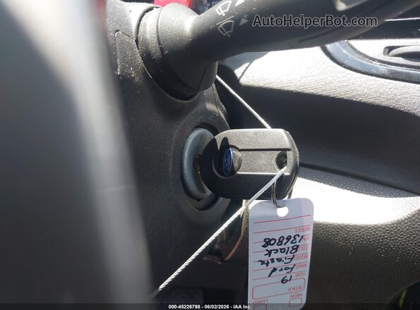 3FADP4EJ8KM136808 2019 FORD FIESTA Черный Вид панели приборов