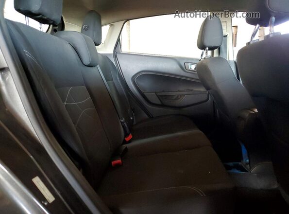 3FADP4EJ9GM156945 2016 FORD FIESTA Серый Вид задней части салона