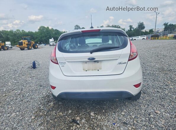 3FADP4EJ9JM124245 2018 FORD FIESTA Белый Вид сзади