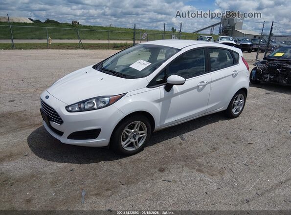 3FADP4EJ9JM145869 2018 FORD FIESTA White წინა მარცხენა ხედი სამი მეოთხედიდან