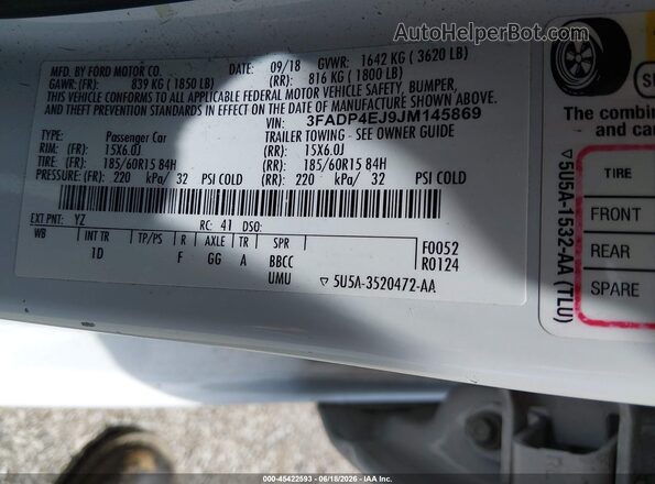 3FADP4EJ9JM145869 2018 FORD FIESTA White ძრავის განყოფილების ხედი