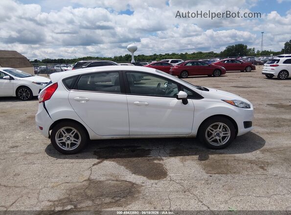 3FADP4EJ9JM145869 2018 FORD FIESTA White უკანა სალონის ხედი