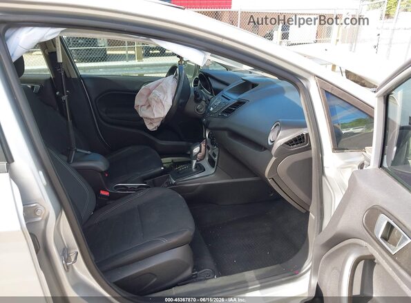 3FADP4EJXGM146523 2016 FORD FIESTA Silver Սալոնի դիմացի տեսք