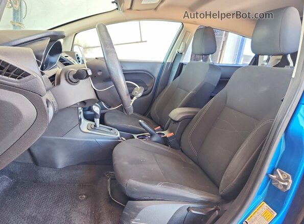3FADP4EJXGM167906 2016 FORD FIESTA Синий Вид салона спереди