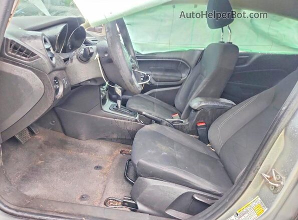 3FADP4EJXHM125429 2017 FORD FIESTA Silver Front interior view