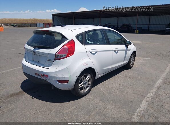 3FADP4EJXHM140481 2017 FORD FIESTA White Tył prawy