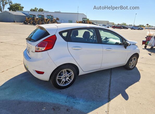 3FADP4EJXJM114520 2018 FORD FIESTA Белый Задняя правая четверть
