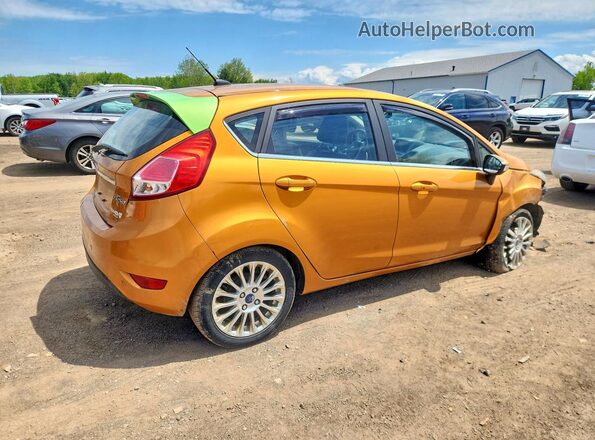 3FADP4FJ6GM194860 2016 FORD FIESTA Orange Rear right