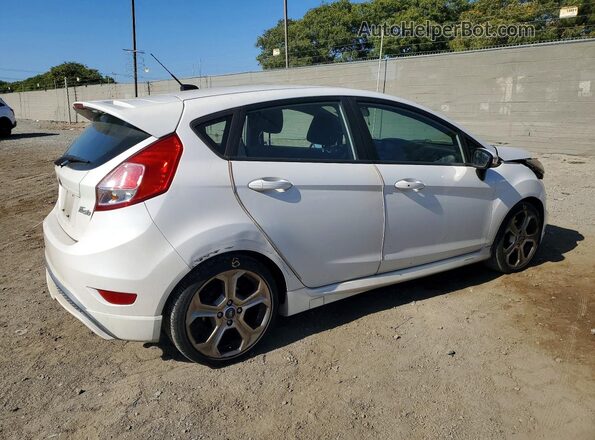 3FADP4GX2GM130740 2016 FORD FIESTA Белый 