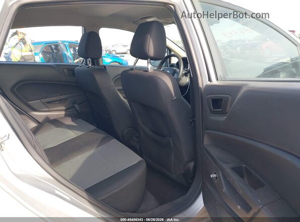 3FADP4TJ0GM167948 2016 FORD FIESTA Silver Widok naklejki z numerem VIN