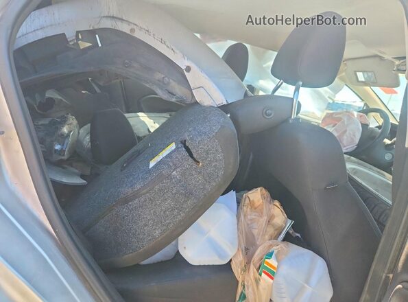 3FADP4TJ1GM169935 2016 FORD FIESTA Silver Հետևի նստատեղերի տեսք
