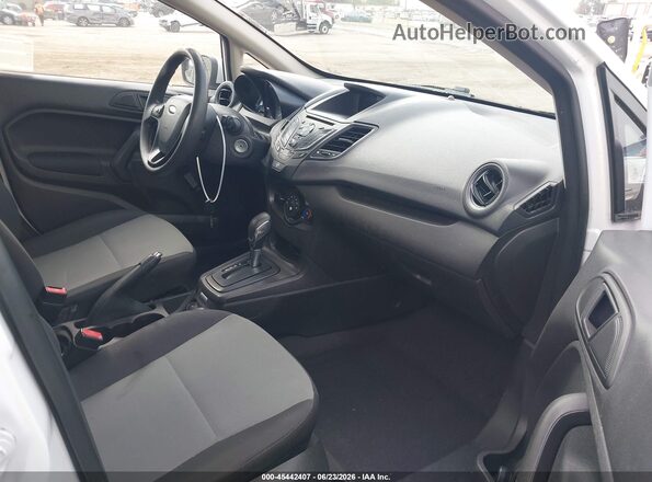3FADP4TJ9HM166346 2017 FORD FIESTA White Front interior view