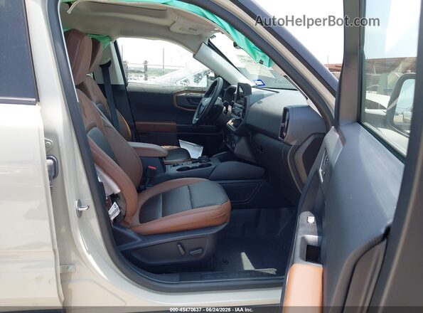 3FMCR9D93RRE08257 2024 FORD BRONCO SPORT Beige Вид салону спереду