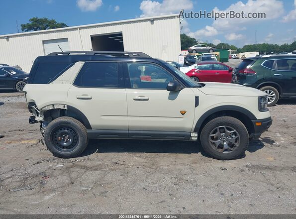3FMCR9D94RRF73752 2024 FORD BRONCO SPORT Champagne Rear interior view