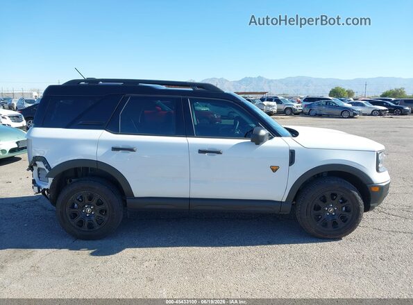 3FMCR9DA5SRF22938 2025 FORD BRONCO SPORT White Vista interior de 360 grados