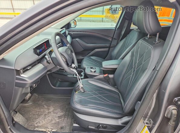 3FMTK1R43PMA66841 2023 FORD MUSTANG Серый Вид салона спереди