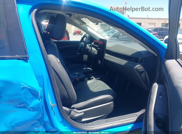 3FMTK1R43RMA15858 2024 FORD MUSTANG MACH-E Blue წინა სალონის ხედი
