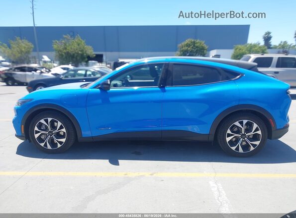 3FMTK1R43RMA15858 2024 FORD MUSTANG MACH-E Blue 
