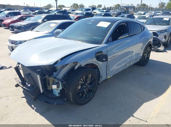 3FMTK1R44RMA08465 2024 FORD MUSTANG MACH-E Gray Առջևի ձախ երեք քառորդ տեսարան