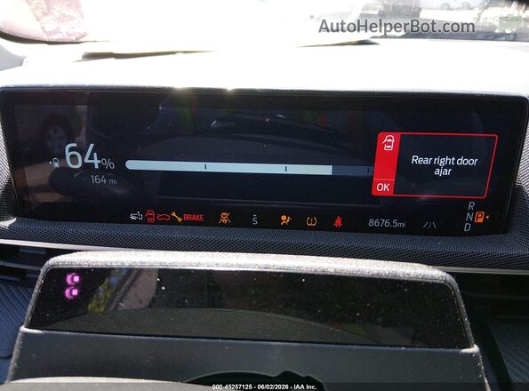 3FMTK1R44SMA14787 2025 FORD MUSTANG MACH-E Red Vista de los asientos traseros