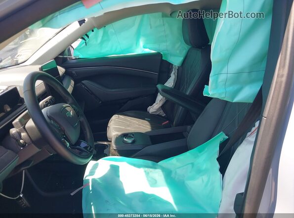 3FMTK1R46RMA14445 2024 FORD MUSTANG MACH-E Gray წინა სალონის ხედი
