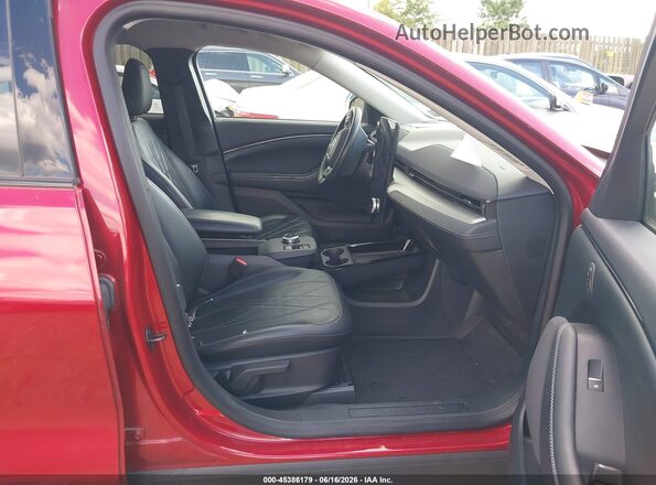 3FMTK1SS5NMA42174 2022 FORD MUSTANG MACH-E Burgundy Vista interior delantera
