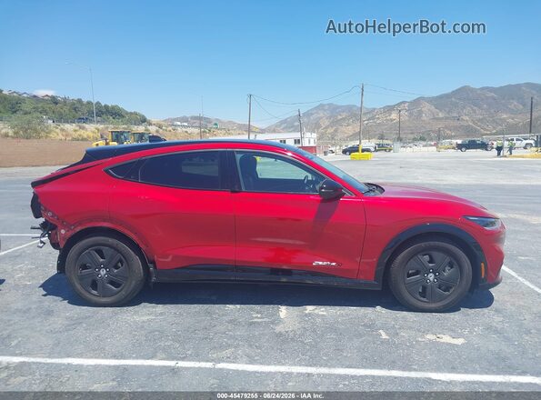 3FMTK2R72NMA30670 2022 FORD MUSTANG MACH-E Красный Панорамный вид салона 360°
