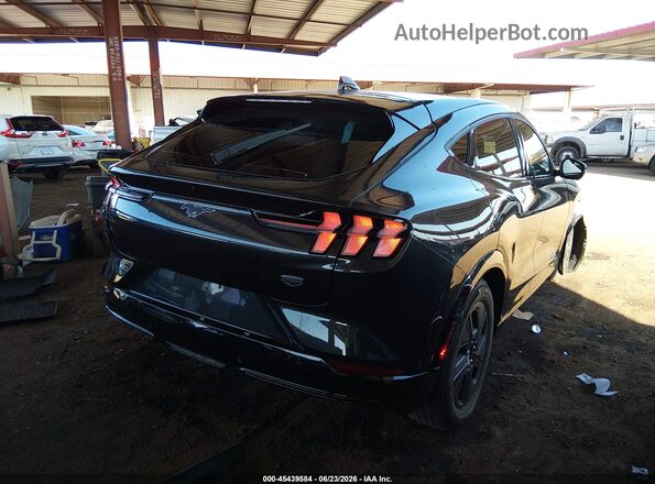 3FMTK2R78NMA26820 2022 FORD MUSTANG MACH-E Black Задня права чверть