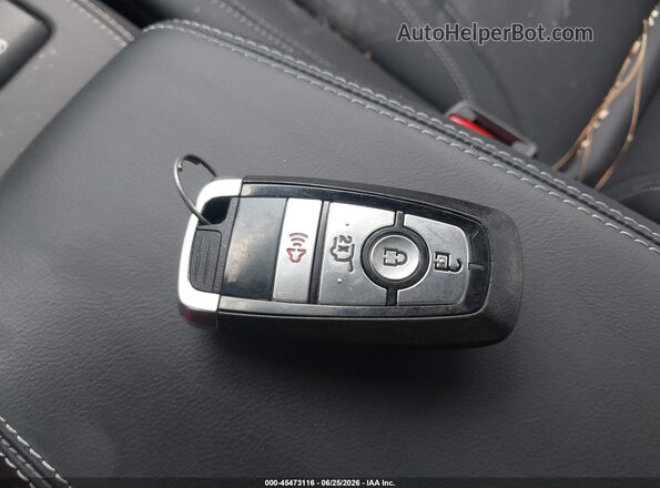3FMTK3R43RMA45969 2024 FORD MUSTANG MACH-E Красный Вид панели приборов