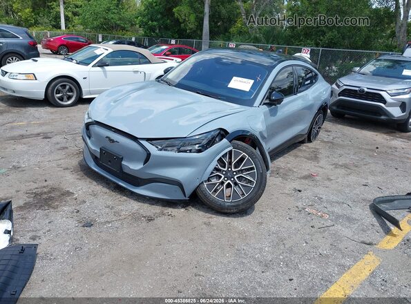 3FMTK3R70RMA10493 2024 FORD MUSTANG MACH-E Light Blue წინა მარცხენა ხედი სამი მეოთხედიდან