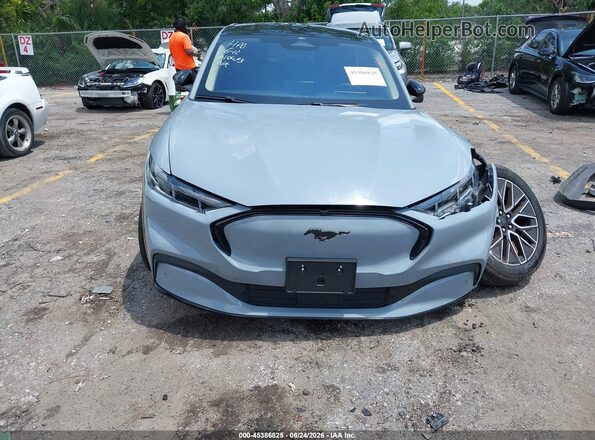 3FMTK3R70RMA10493 2024 FORD MUSTANG MACH-E Light Blue უკანა სალონის ხედი
