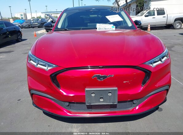 3FMTK3R78MMA17636 2021 FORD MUSTANG MACH-E Red უკანა სალონის ხედი