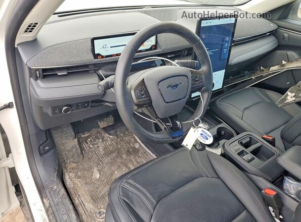 3FMTK3SU0SMA17708 2025 FORD MUSTANG White Widok deski rozdzielczej