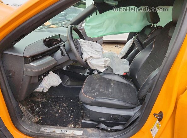 3FMTK4SE2MMD99760 2021 FORD MUSTANG Желтый Вид салона спереди