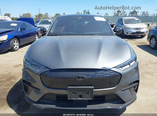 3FMTK4SE2PMA38761 2023 FORD MUSTANG MACH-E Gray Առջևի վահանակի տեսք