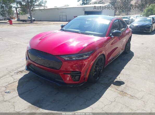 3FMTK4SE4PMB00225 2023 FORD MUSTANG MACH-E Red წინა მარცხენა ხედი სამი მეოთხედიდან