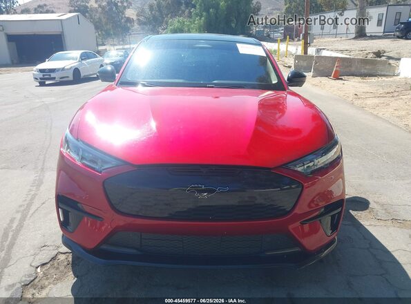 3FMTK4SE4PMB00225 2023 FORD MUSTANG MACH-E Red უკანა სალონის ხედი