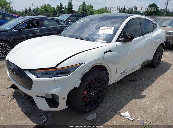3FMTK4SX2PMA68117 2023 FORD MUSTANG MACH-E White წინა მარცხენა ხედი სამი მეოთხედიდან