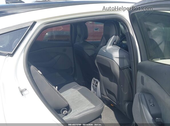 3FMTK4SX4PMA11997 2023 FORD MUSTANG MACH-E White VIN კოდის სტიკერის ხედი