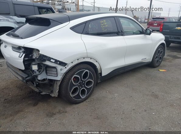 3FMTK4SX4RMA10951 2024 FORD MUSTANG MACH-E White Trasero derecho