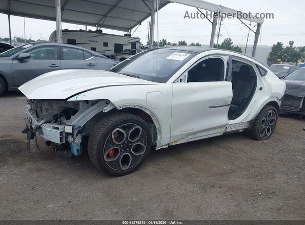 3FMTK4SX4RMA10951 2024 FORD MUSTANG MACH-E White 
