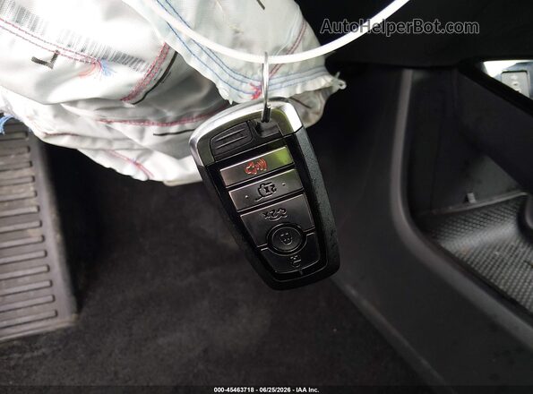3FMTK4SX6SMA23903 2025 FORD MUSTANG MACH-E Черный Вид панели приборов