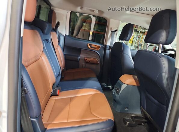 3FTTW8E38PRA28183 2023 FORD MAVERICK White უკანა სავარძლების ხედი