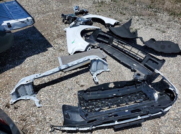 3FTTW8H35SRA29960 2025 FORD MAVERICK White Engine compartment view